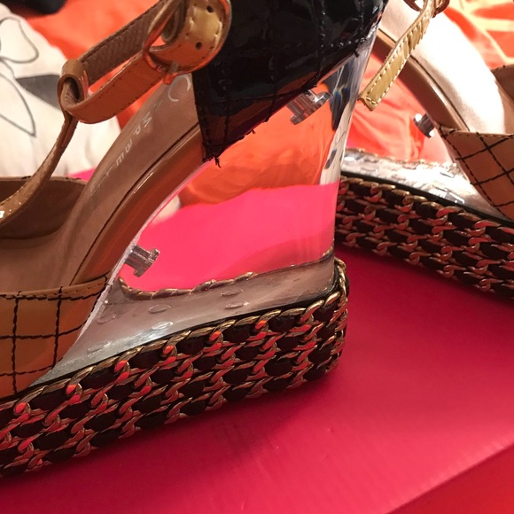 Jeffrey Campbell Carmel/ Black Patient Clear Heels - Picture 4 of 8